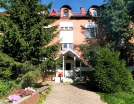 Продажа 4-комнатной квартиры на вторичном рынке недвижимости, 230 м2, 2-3 этаж, Солнечная ул, 71 - фото 1